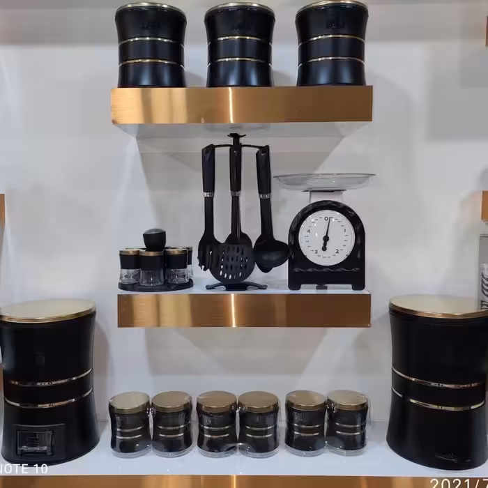 سرویس آشپزخانه 29پارچه مارک  DSM  کمر باریک  مشکی در طلایی  هزینه ارسال رایگان 