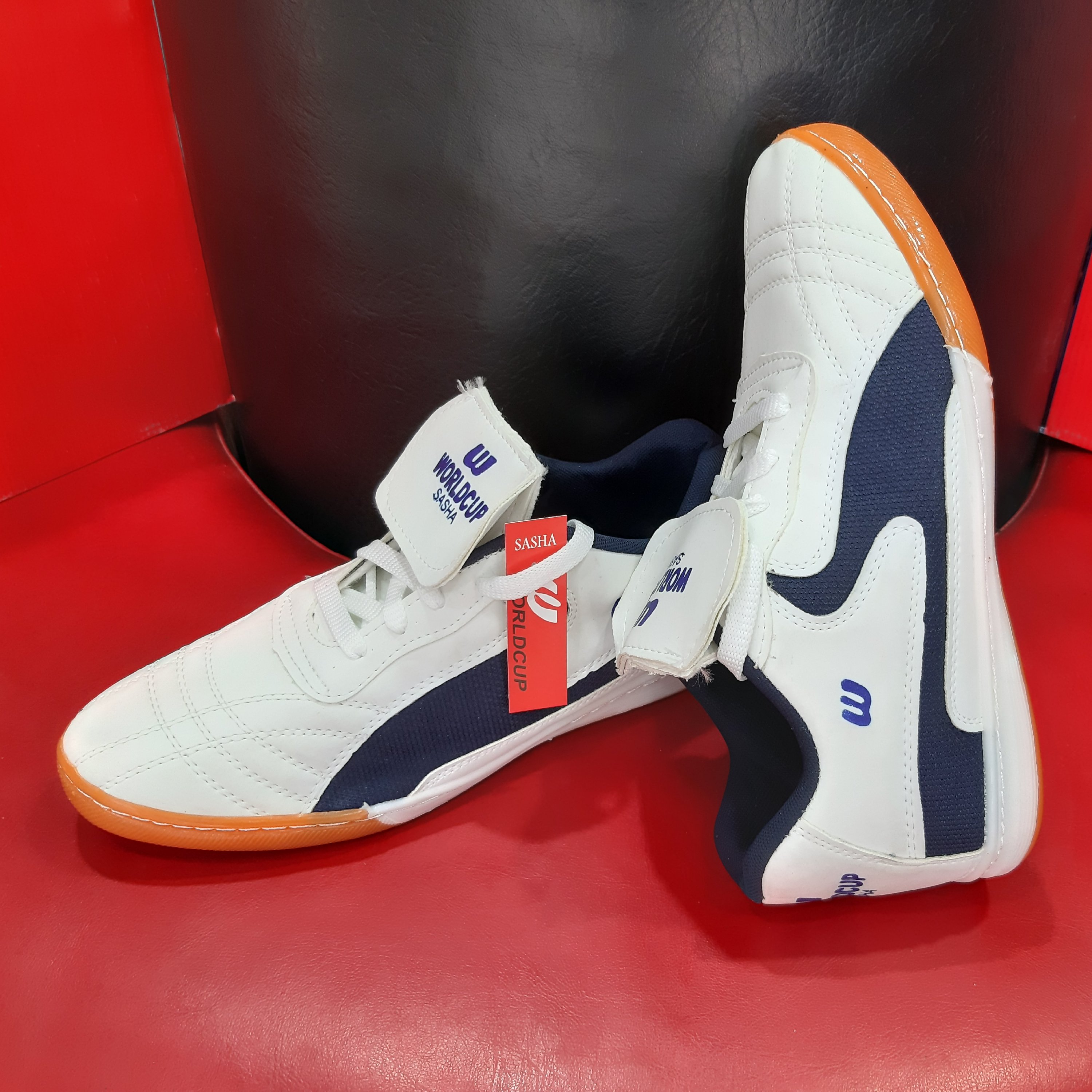 حراج کفش سالنی با ارسال رایگان