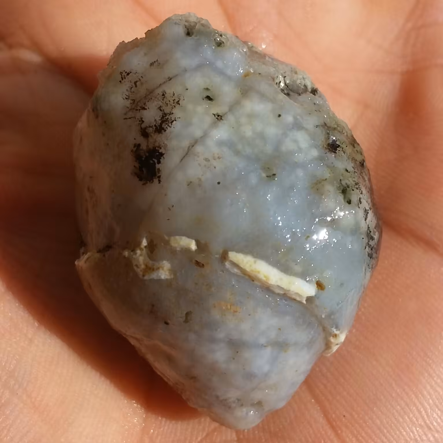 سنگ راف خام عقیق نقلی برش نخورده طرح دار  بسیار خاااص صد در 100 طبیعی سرشار از خواص شاهکار خلقت
کد 6711