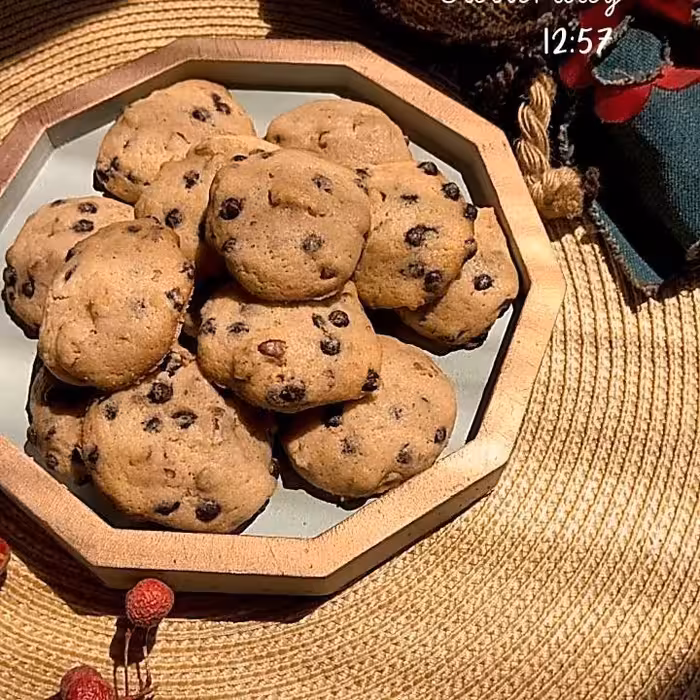 کوکی گردویی با شکلات چیپسی بدون مواد نگهدارنده 