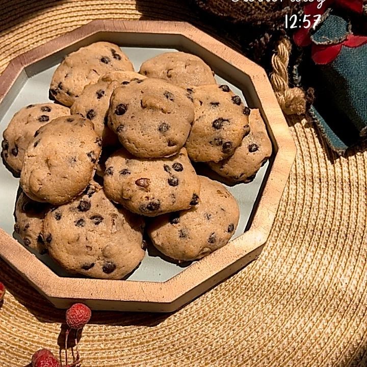 کوکی گردویی با شکلات چیپسی بدون مواد نگهدارنده