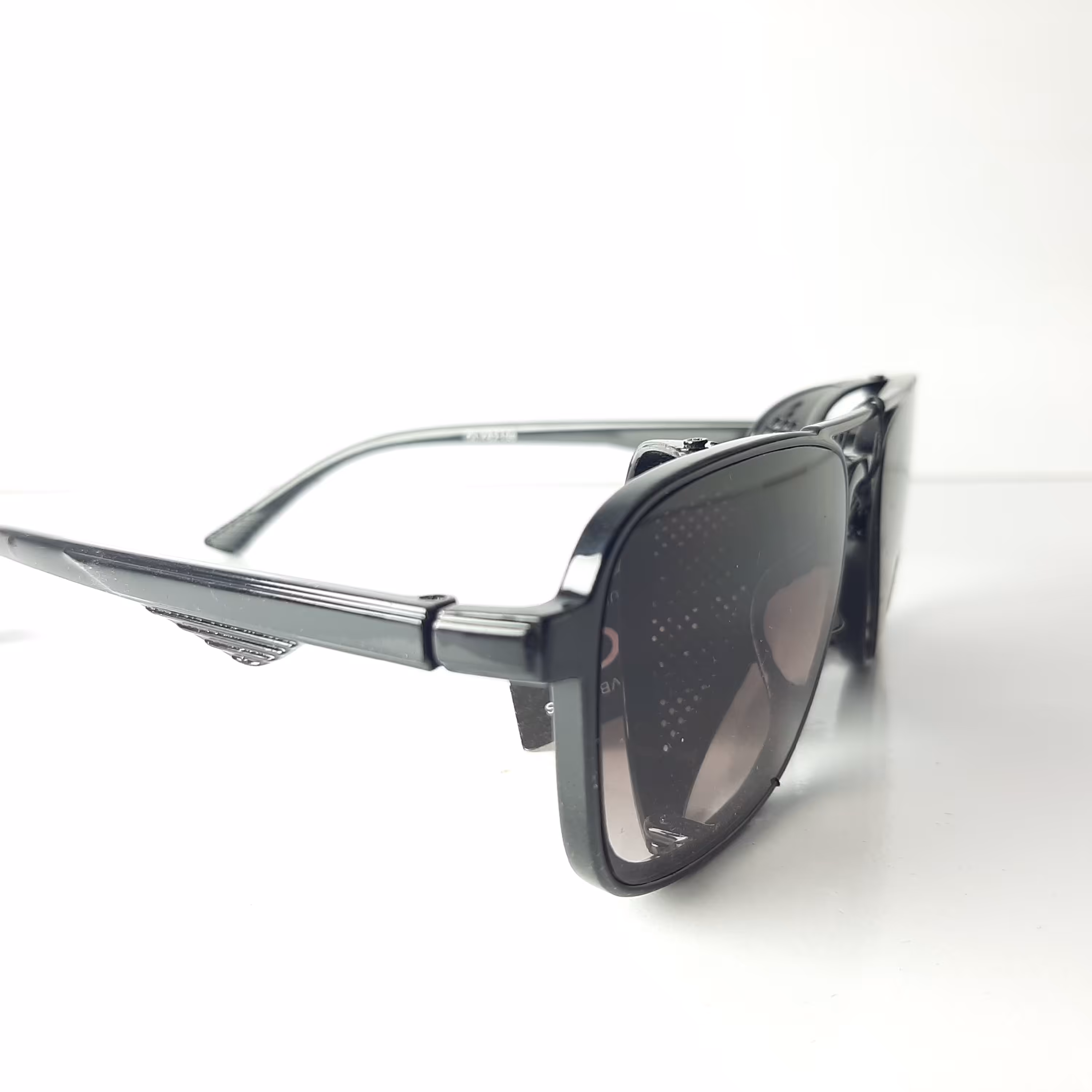 عینک آفتابی ،