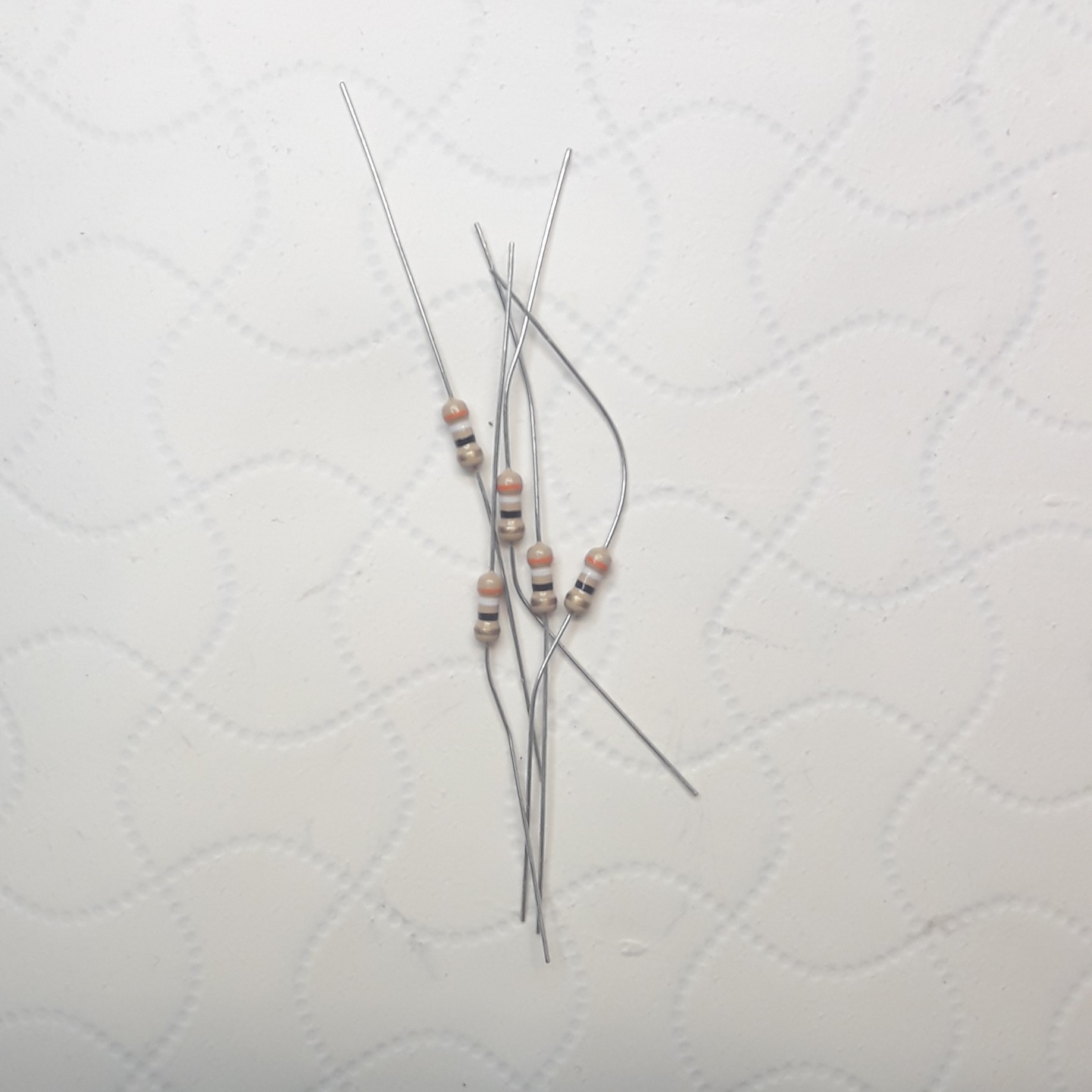 مقاومت الکتریکی 39 اهم بسته 10 عددی