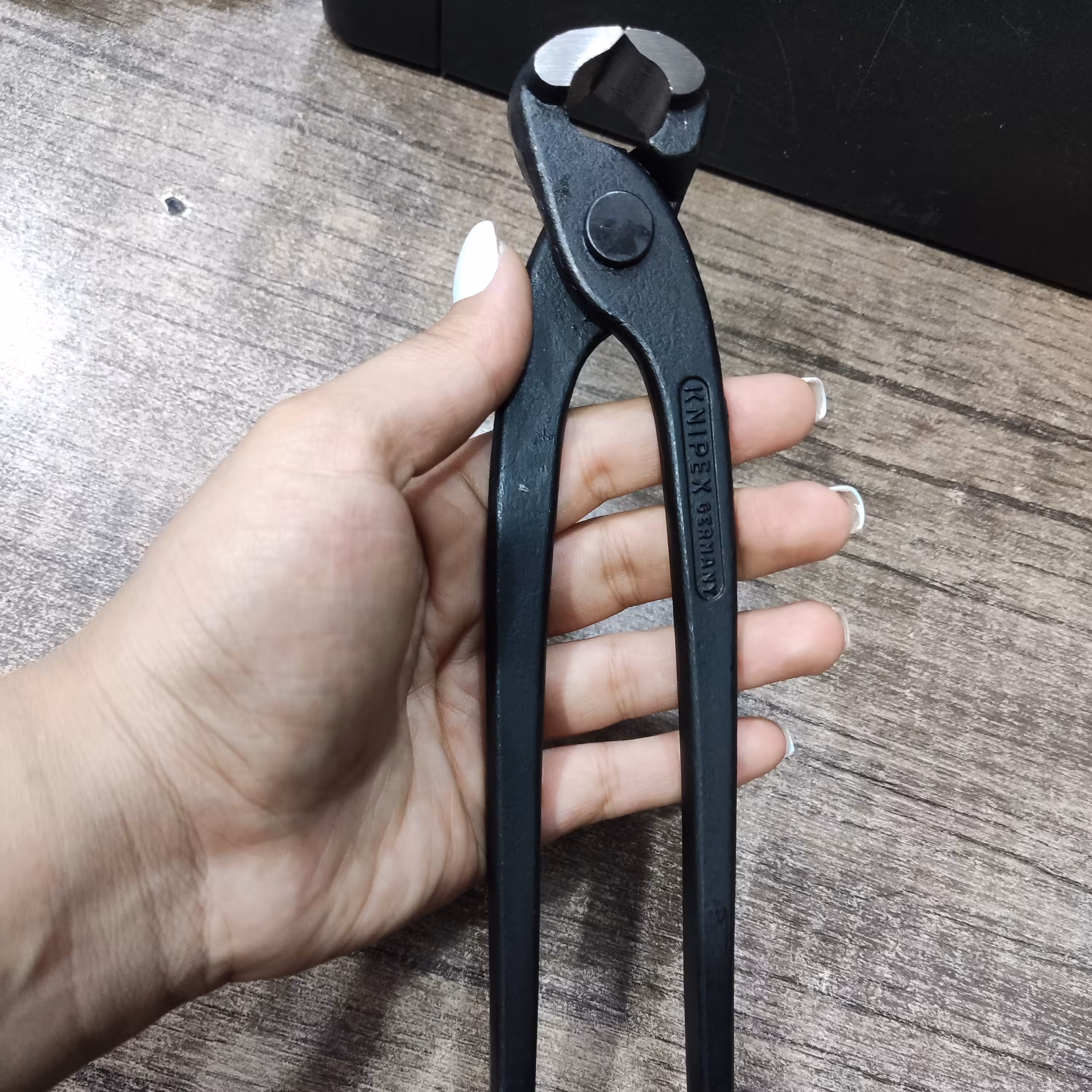 انبر ارماتور بندی اصل کنیپکس فوق‌العاده با کیفیت 