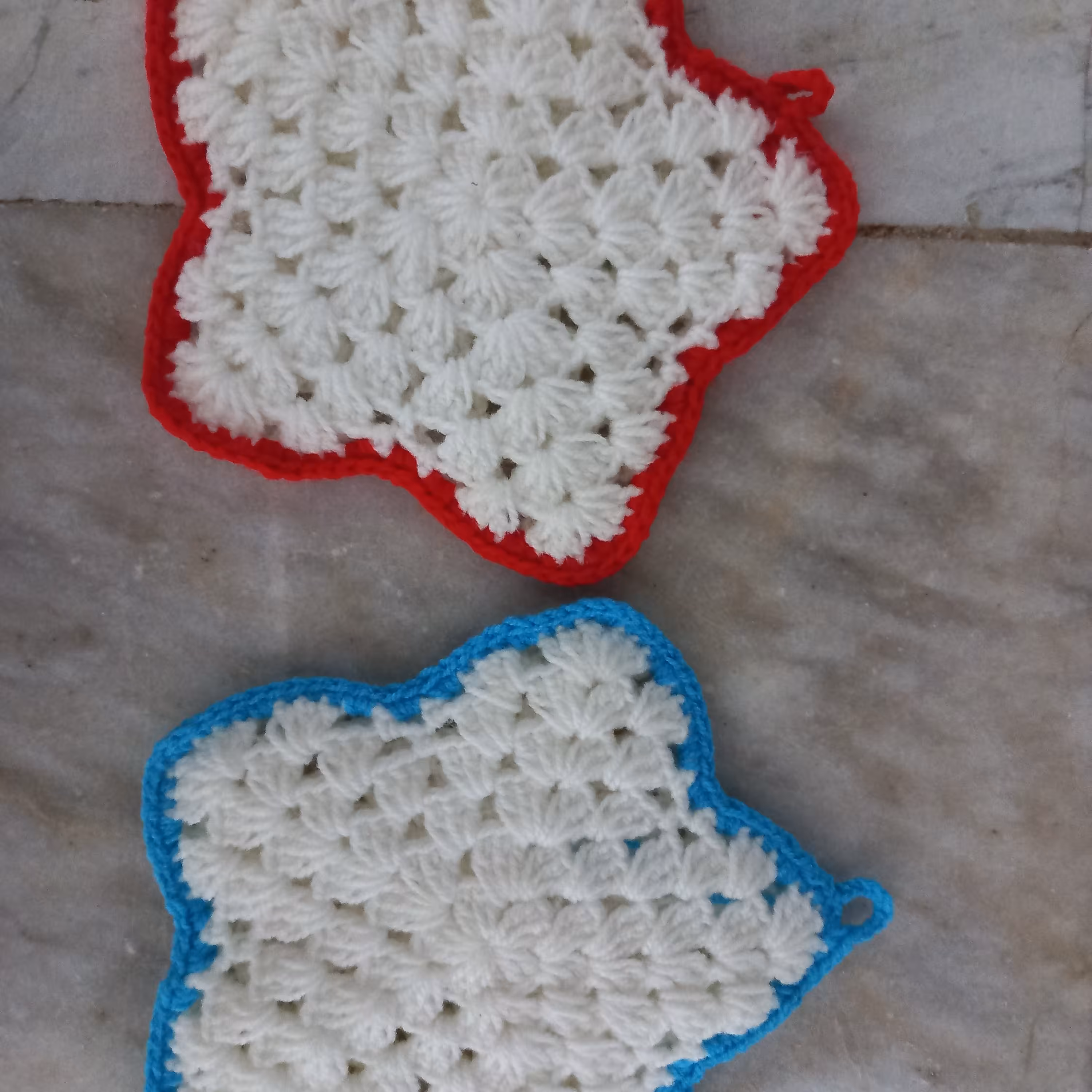 دستگیر دو لایه ویا اسکاج ستاره ای در رنگهای متفاوت وسایز مختلف 