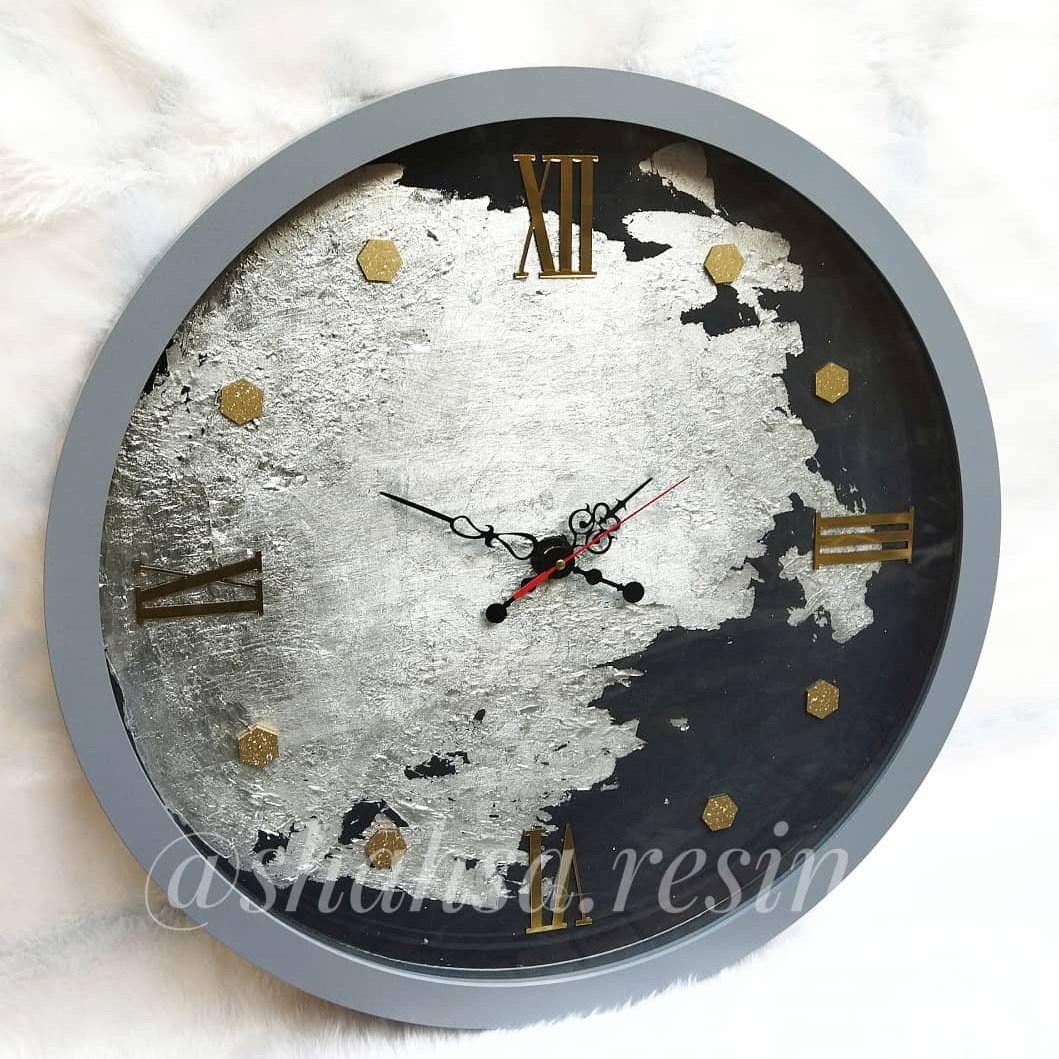 ساعت دیواری مدل کلاسیک