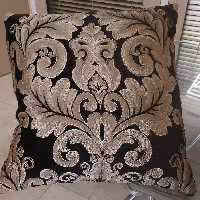 کوسن  کامل همراه با رویه و تویه 50 در 50 طرح سر گل بزرگ (پس کرایه)