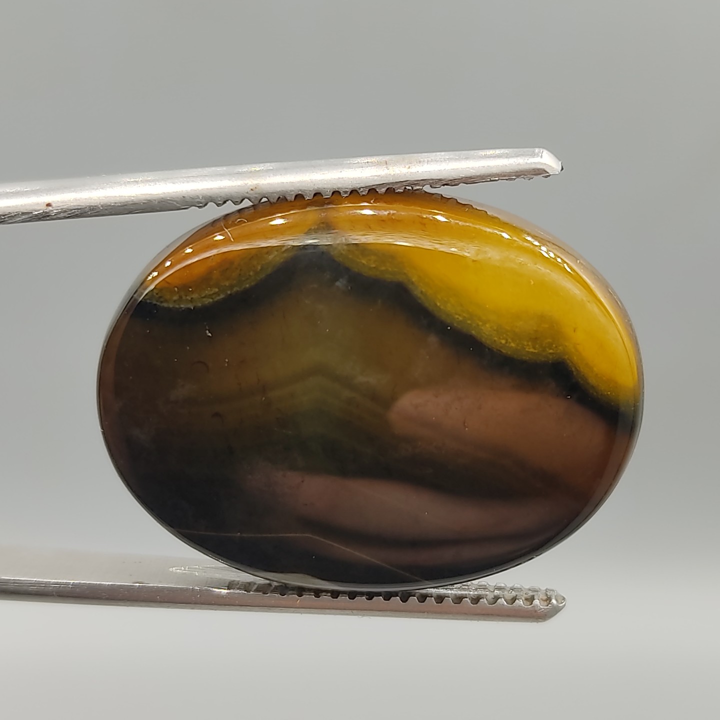 عقیق طبیعی اصل با طرح کوه در شب 