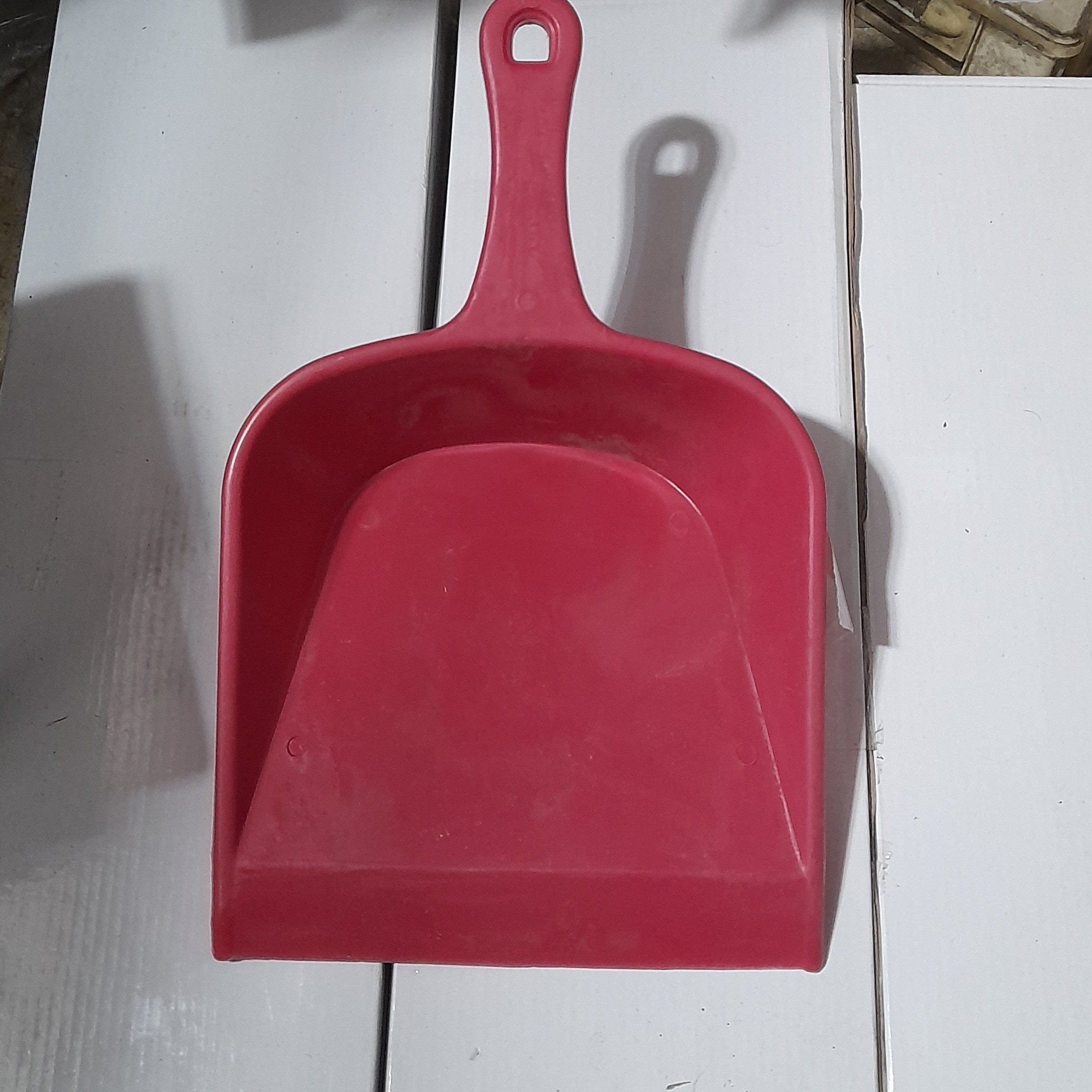 خاک انداز ارسال رایگان با خرید 100هزار تومان 