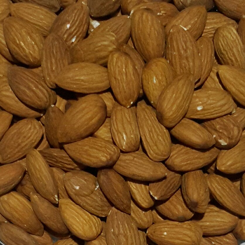 مغز بادام درختی خام - 500 گرمی - ارسال رایگان