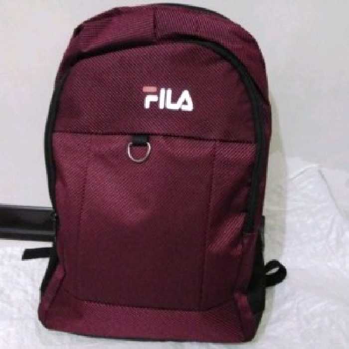 کوله پشتی جادار وجنس ودوخت عالی باکیفیت