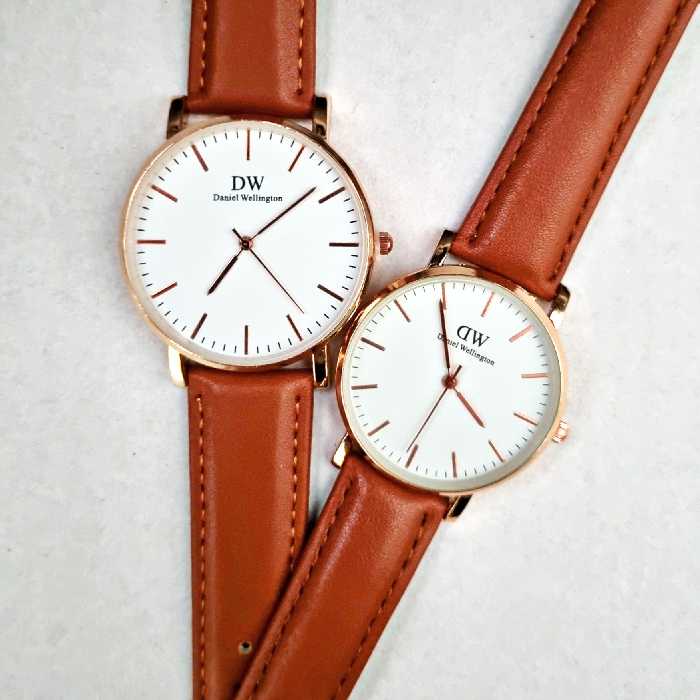 ساعت مچی ست DW - بند قهوه ای و قاب رزگلد - زنانه و مردانه - Daniel Wellington - 