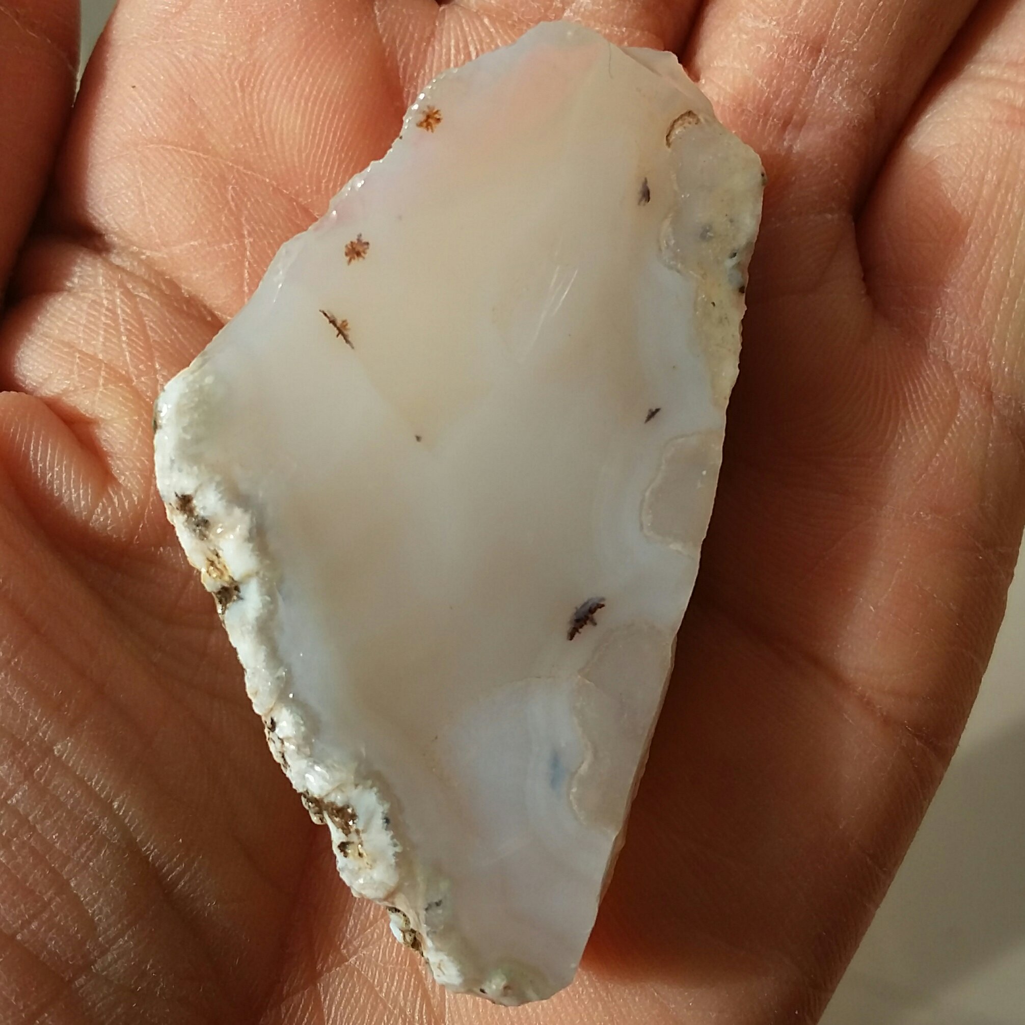 سنگ راف عقیق سلیمانی شجر قاصدک دار محشر 
100درصد طبیعی
شاهکار خلقت
بی نظیییر