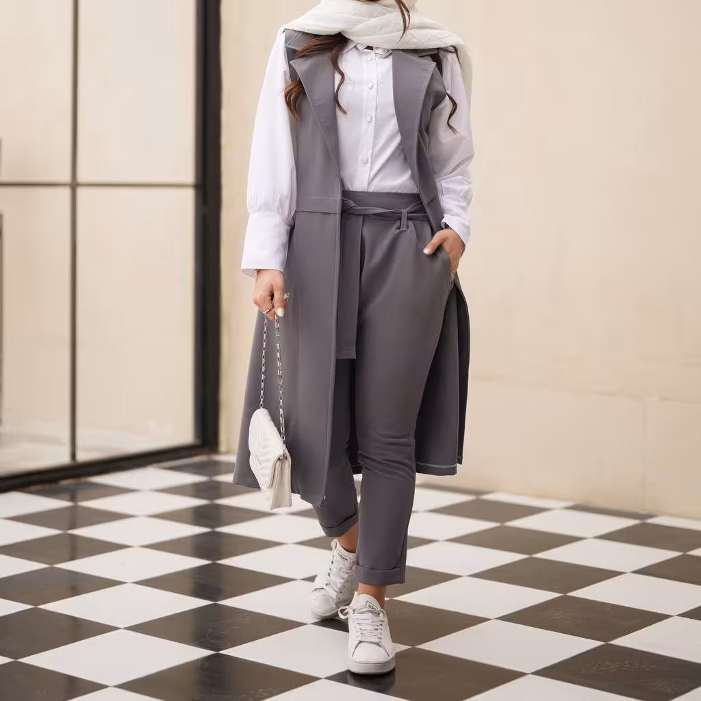 سه تیکه شومیز و وست و شلوار مزدنی زنانه جنس کرپ مازراتی و داکرون درجه یک 