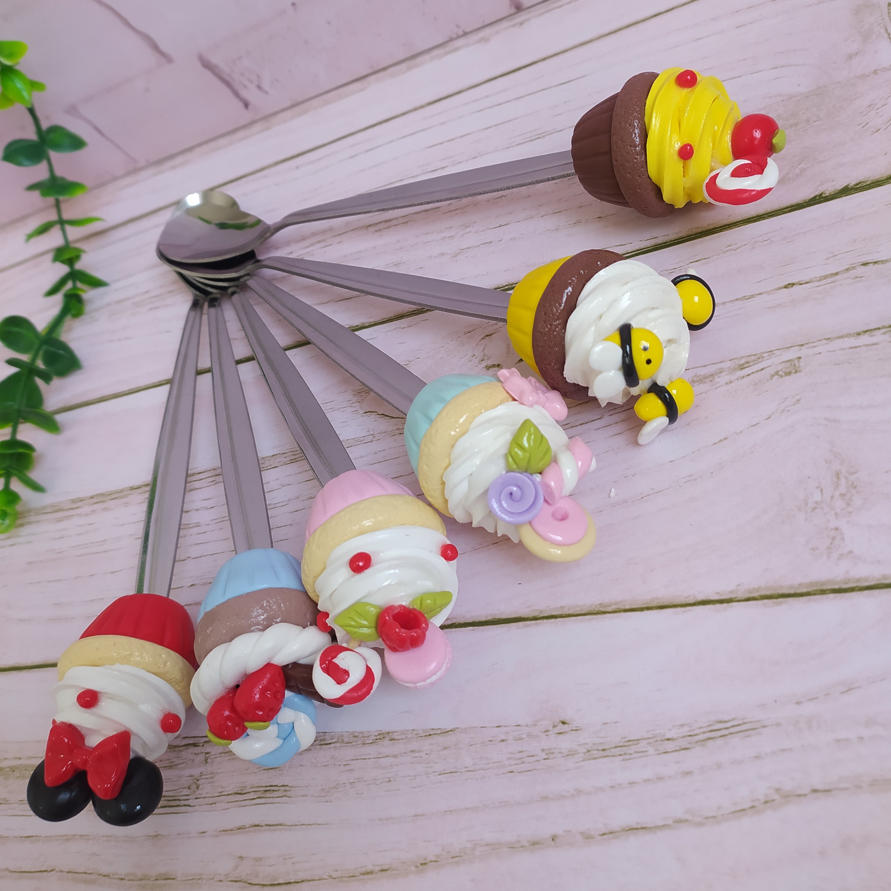 قاشق مرباخوری  قاشق بستنی خوری قاشق چای خوری قاشق دسر  یک عددی