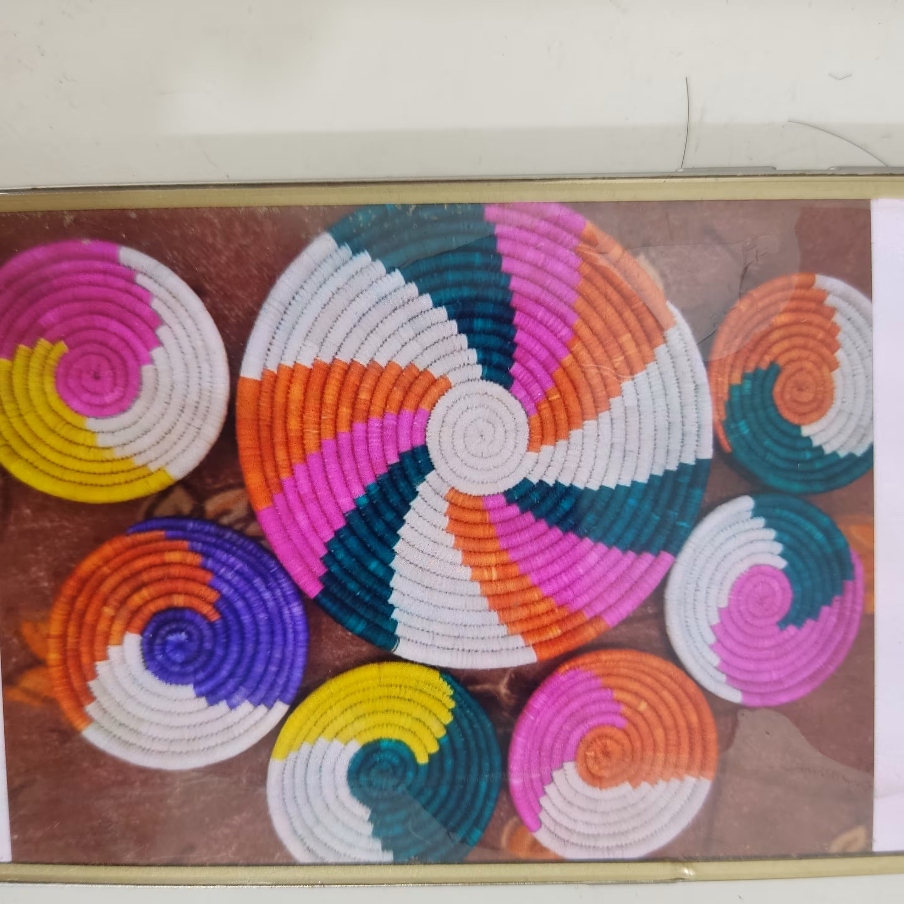 سینی 25س همراه 6تابشقاب 15س ..برای شب یلدا ...عید نوروز پس کرایه