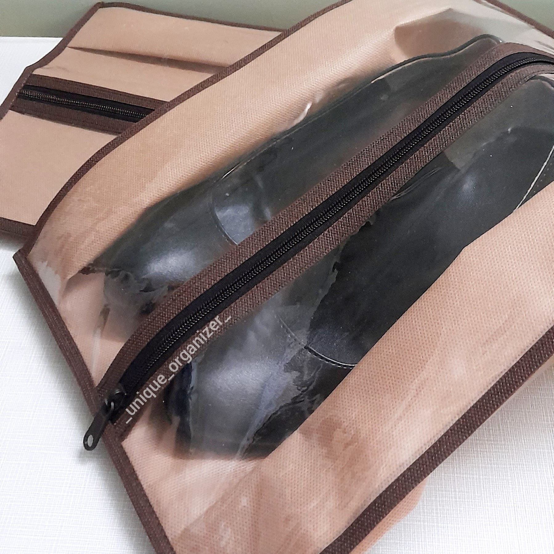 کاور کفش اسپرت رنگ نسکافه ای  مناسب باشگاه و نظم دهنده چمدان بقچه و مسافرت محافظ کفش 