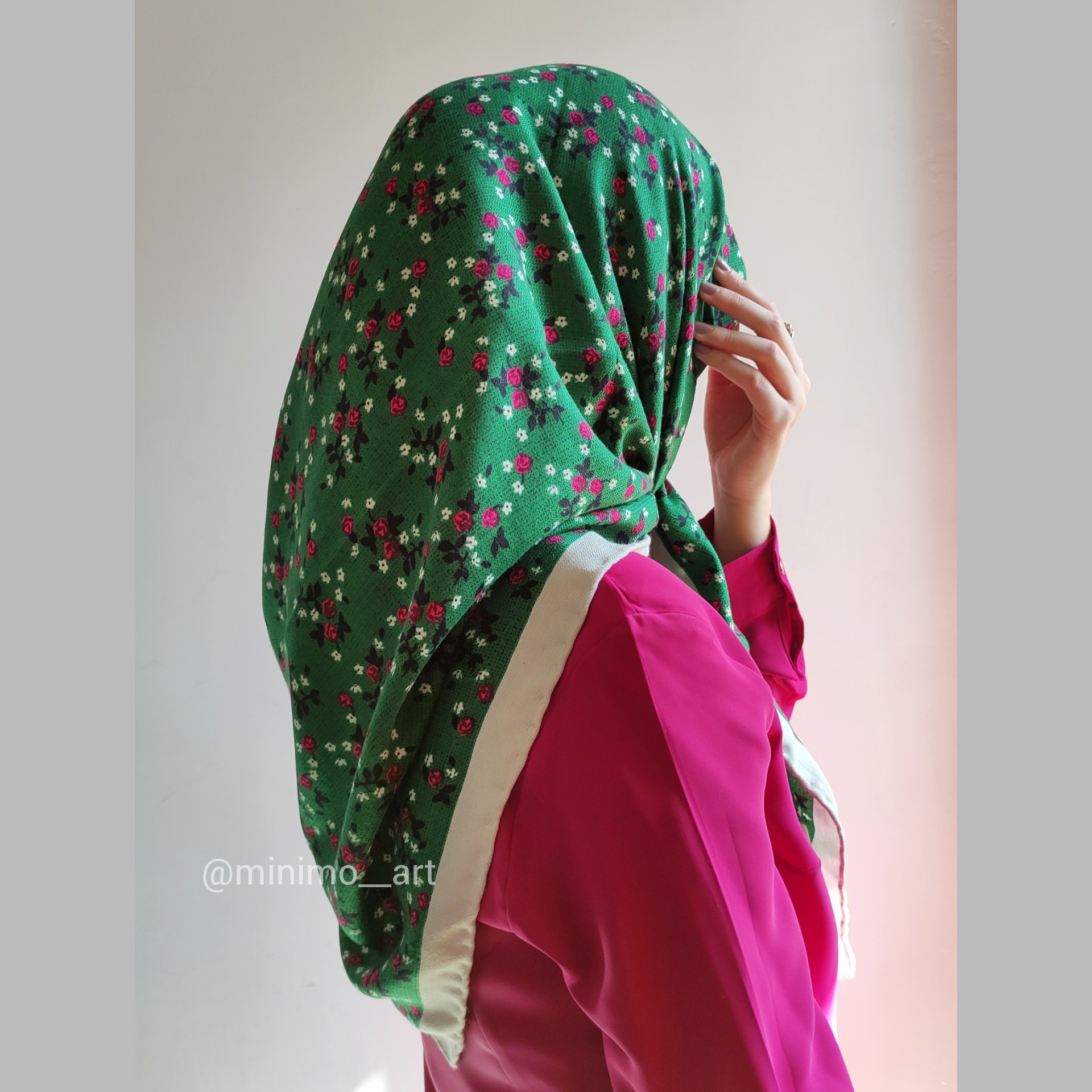 روسری نخی گلدار پاییزه رنگ سبز دور دست دوز وارداتی