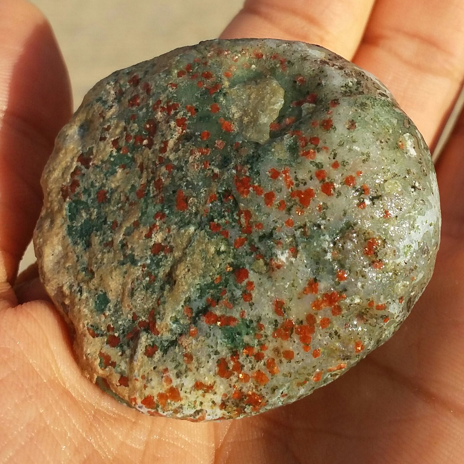 سنگ راف خام عقیق برش نخورده طرحدار 100 در 100 طبیعی سرشار از خواص شاهکار خلقت
با قابلیت ساخت چند نگین محشر
کد 9438