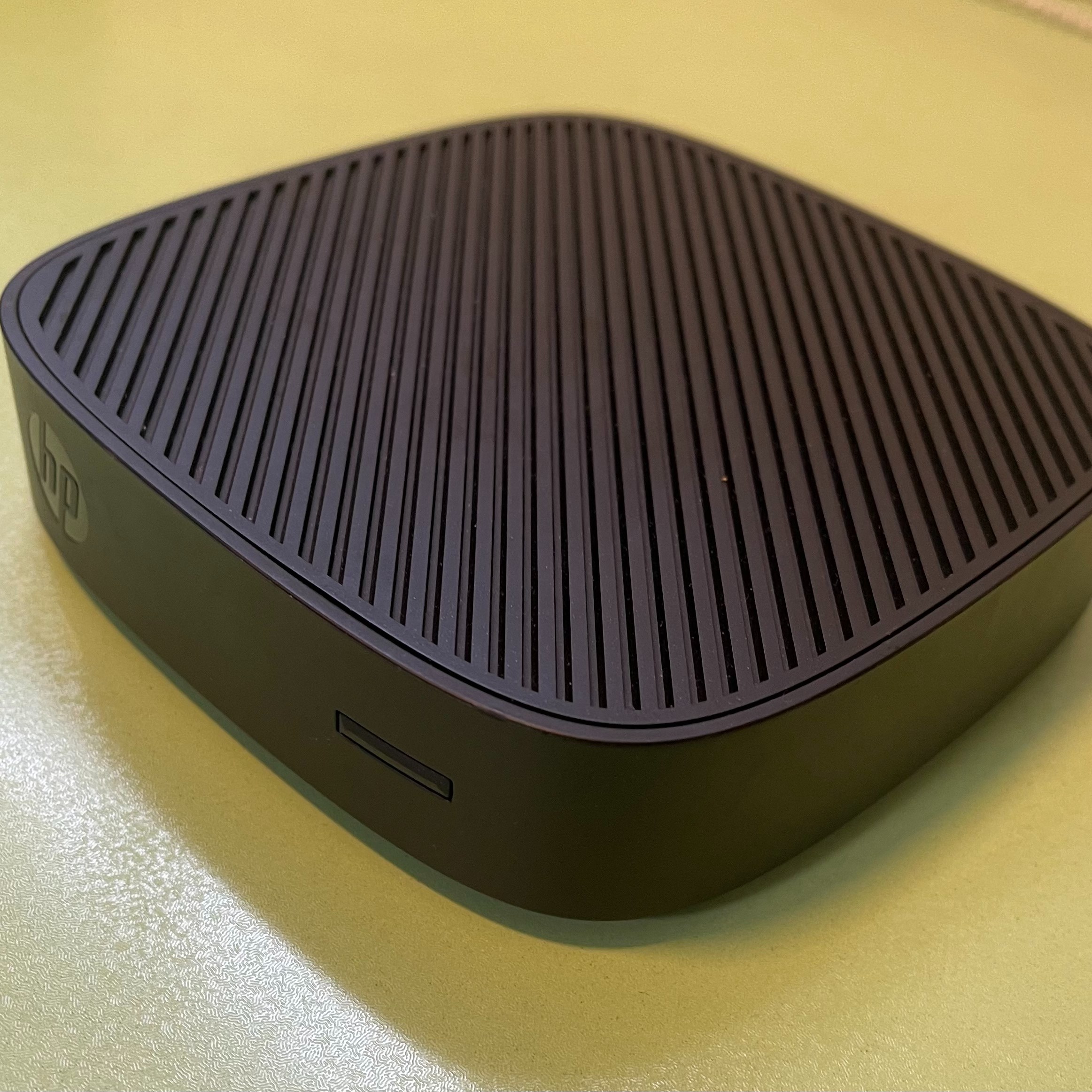 کامپیوتر کوچک HP T 430 ( RAM 2-HARD - SSD 16)    