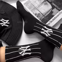 جوراب NY ساقدار زمینه مشکی اسپرت نخ پنبه