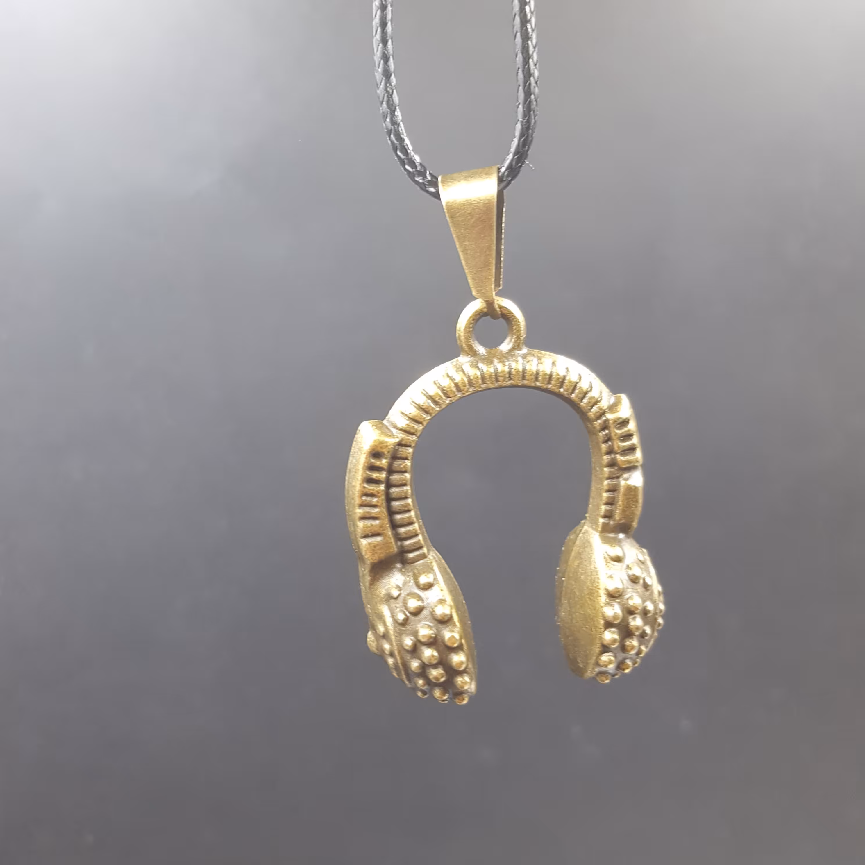 آویز خودرو (برنزی) هدفون کد 483 