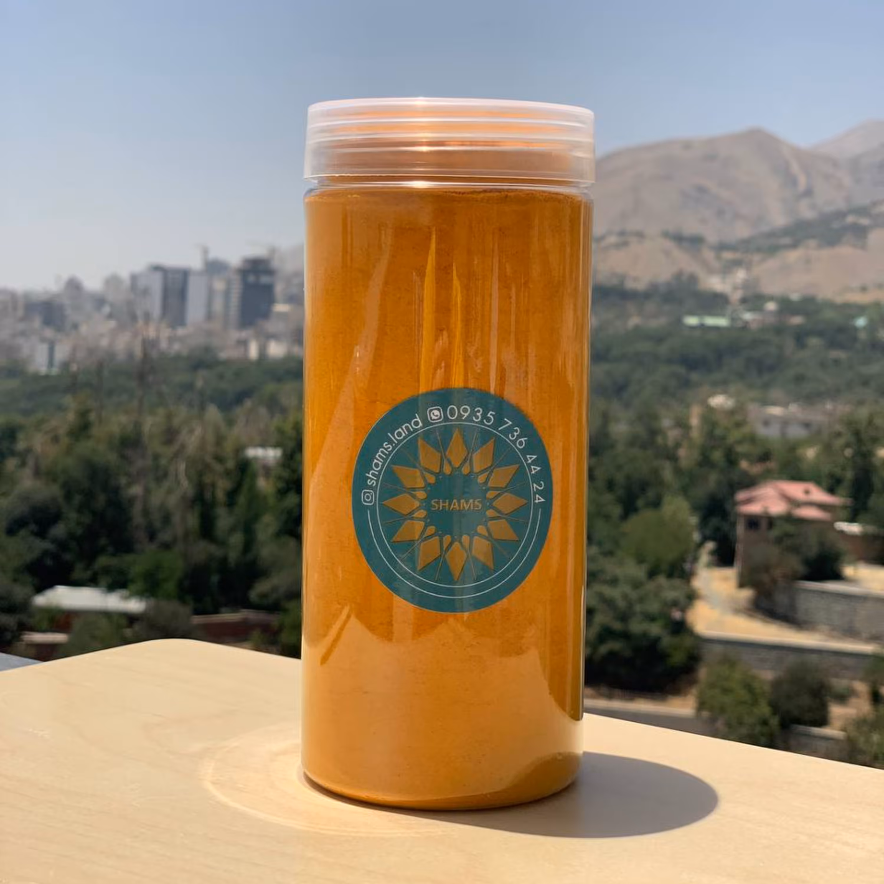 پودر زردچوبه 500 گرمی بسته بندی شده در بطری پلاستیکی