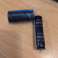 خازن الکترولیت 82 میکرو فاراد 450 ولت پک بسته 5 عددی کد محصول 110