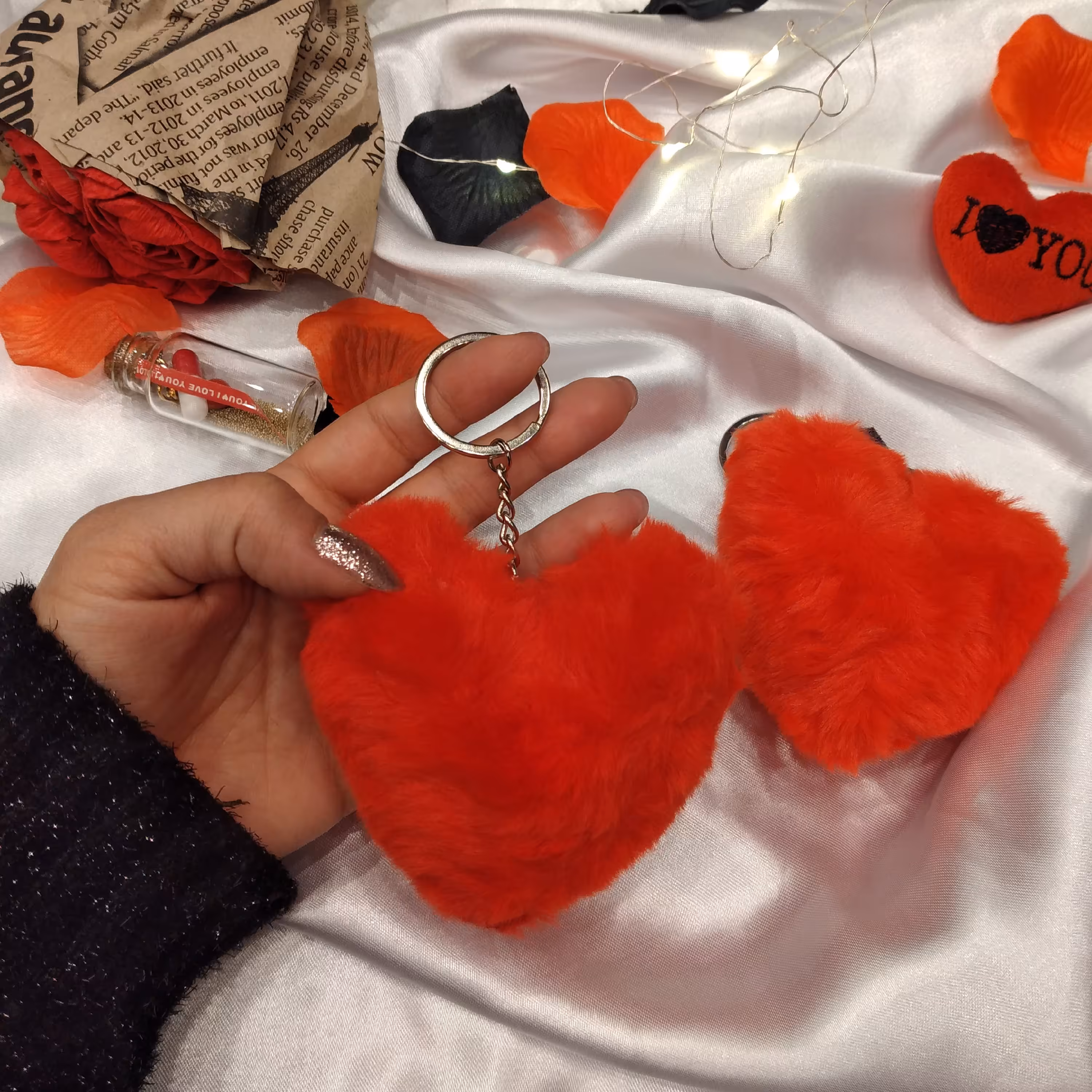 جاکلیدی قلب قرمز 