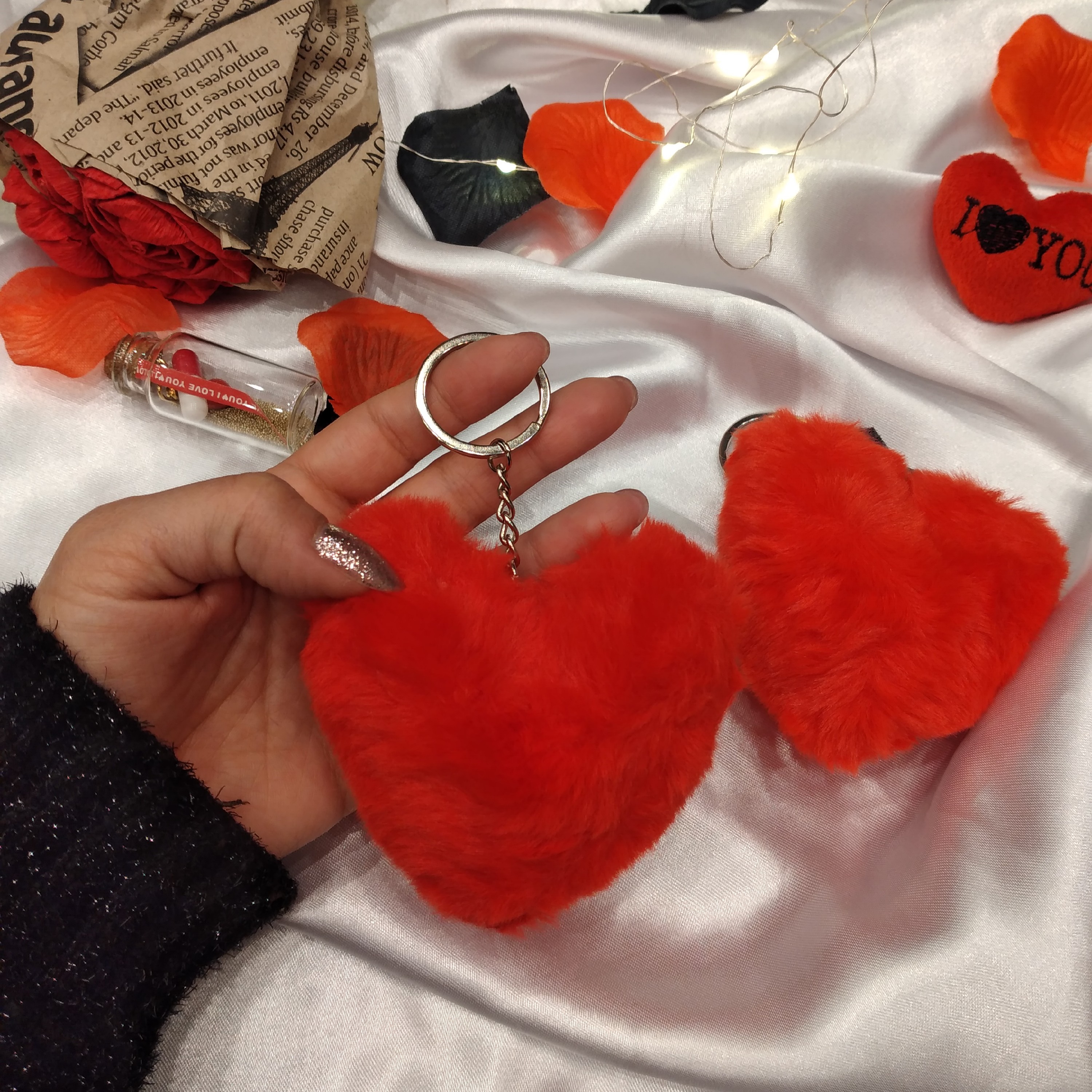 جاکلیدی قلب قرمز