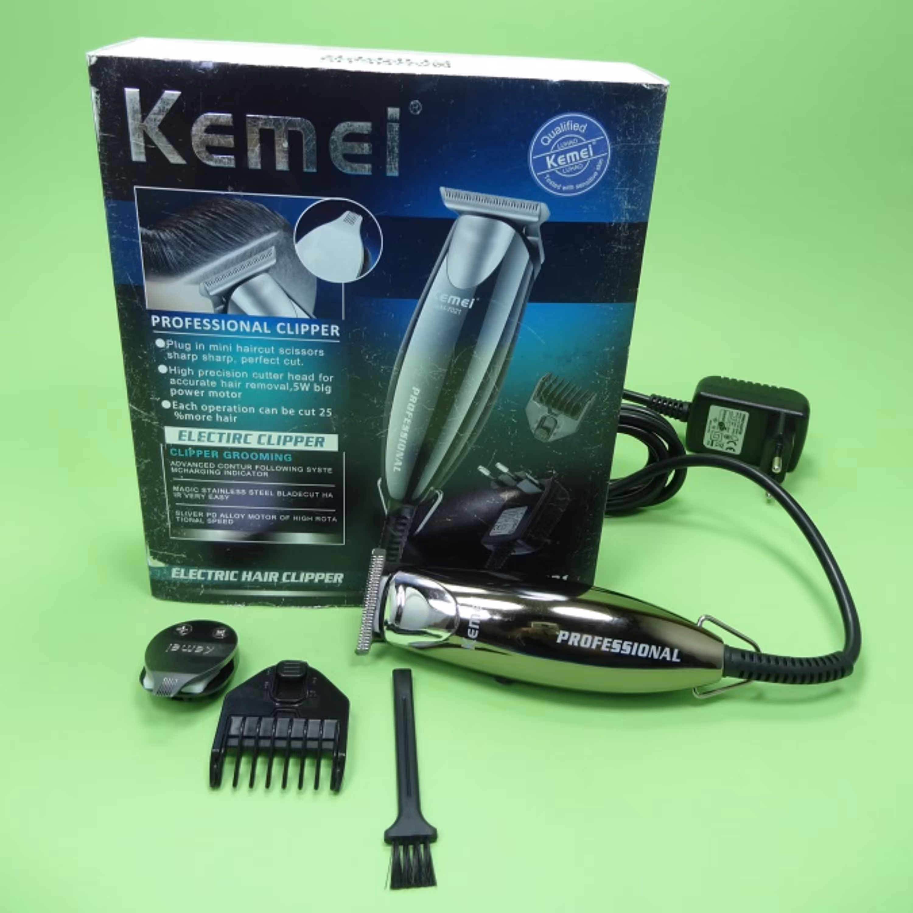 ماشین اصلاح و خط زن صورت کمی KM-7021