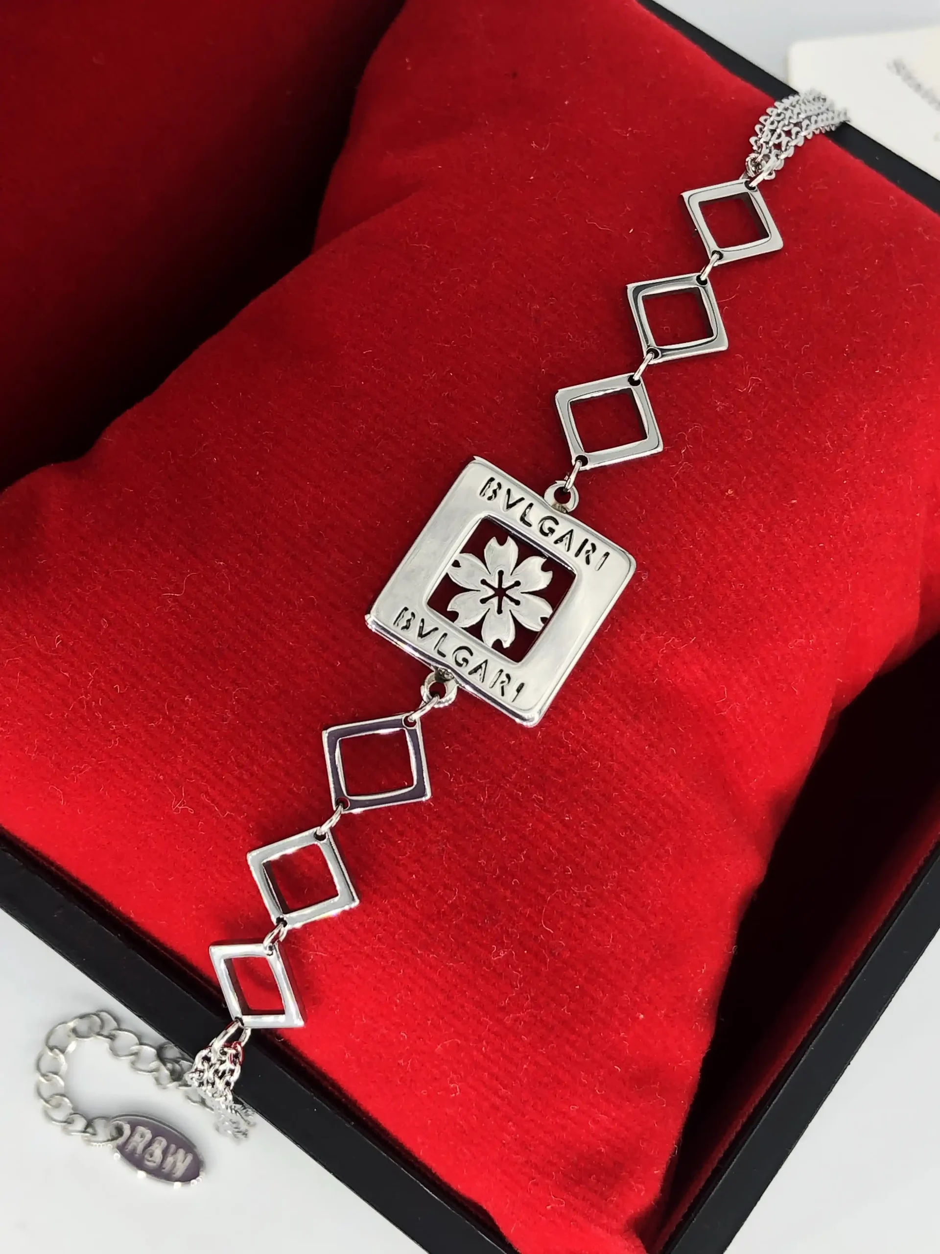 دستبند اسپرت Bvlgari