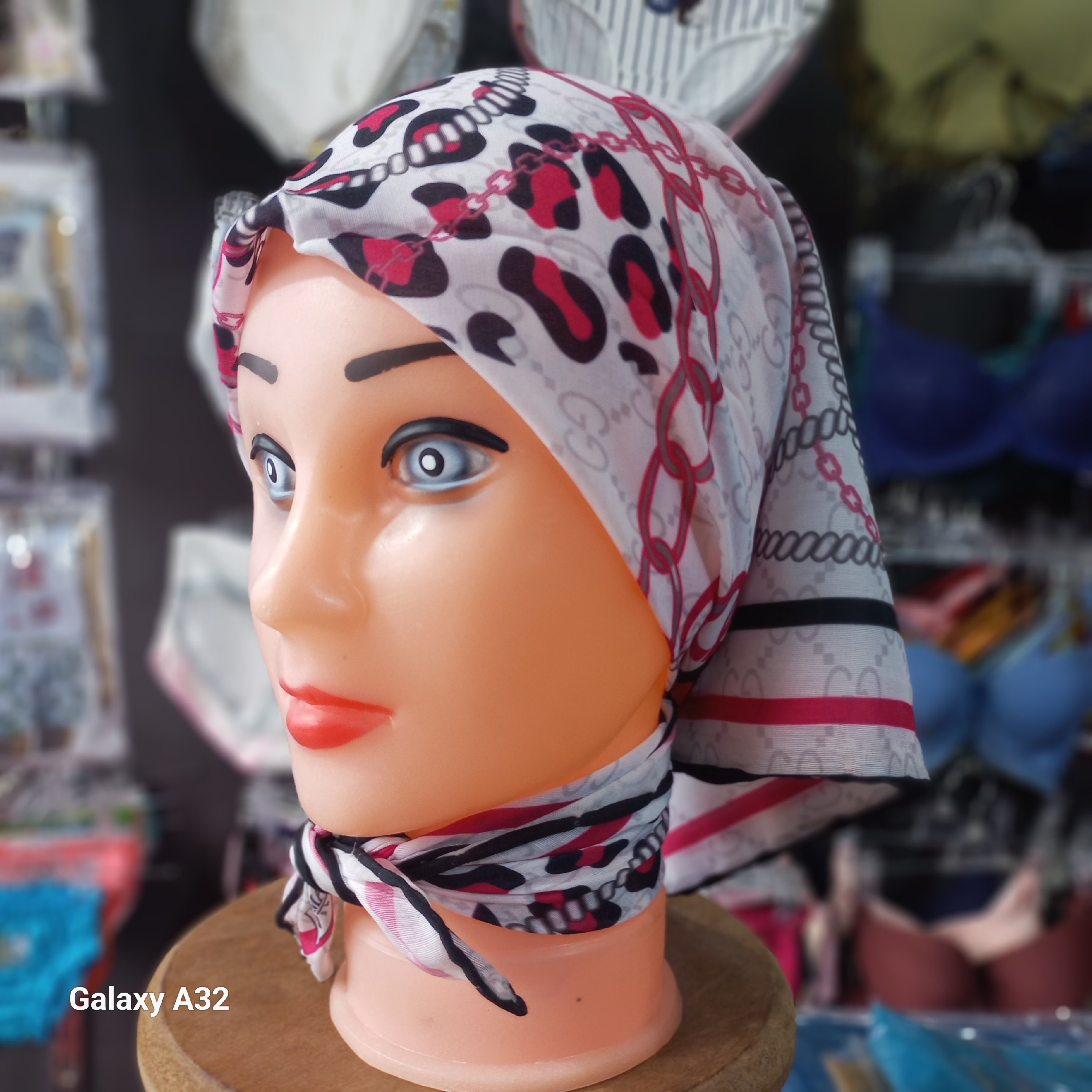 مینی اسکارف 70 در 70 مدل پلنگی سرخابی