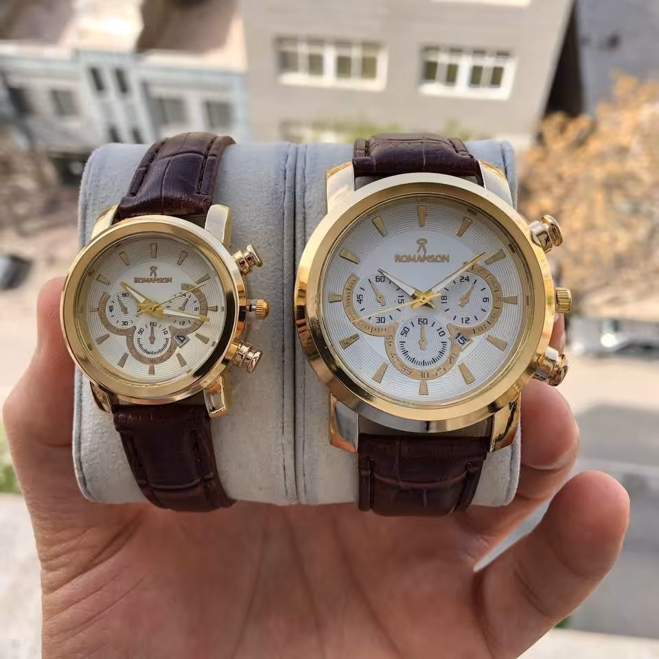 ست ساعت رومانسون بند چرمی طرح سه موتوره تقویم دار با کیفیت
