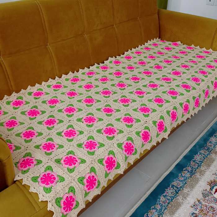 شال مبل یا رومبلی بافته شده با کاموای درجه یک.قلاب بافی