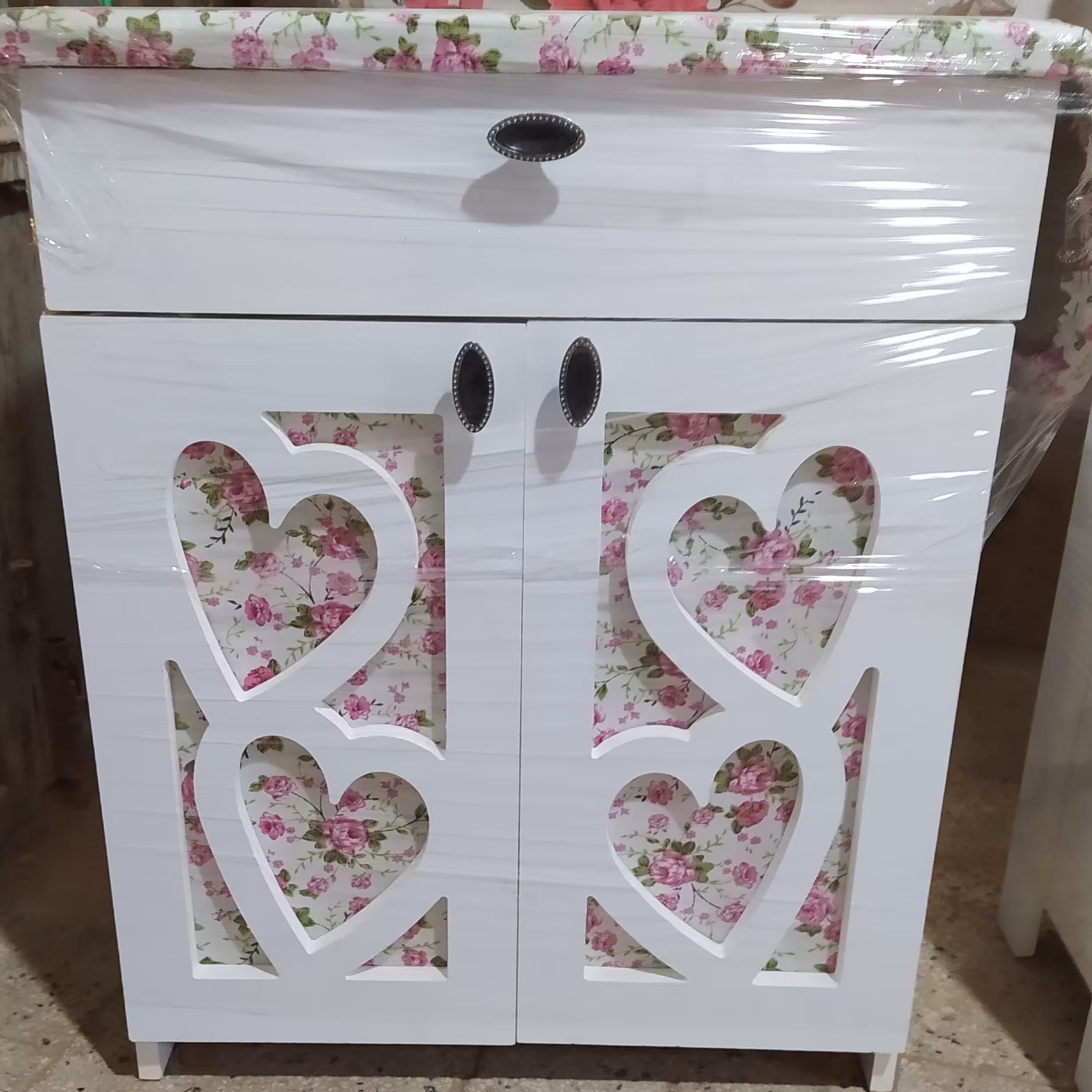 میز اتو و جای چرخ خیاطی ساده