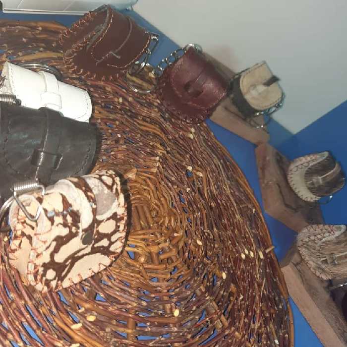 جاکلیدی چرمی طرح کیف ابعاد (4/5×4/5×2)در رنگهای مختلف 