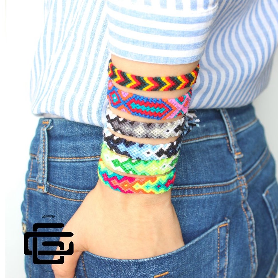 دستبند دوستی بافت طرح سنتی