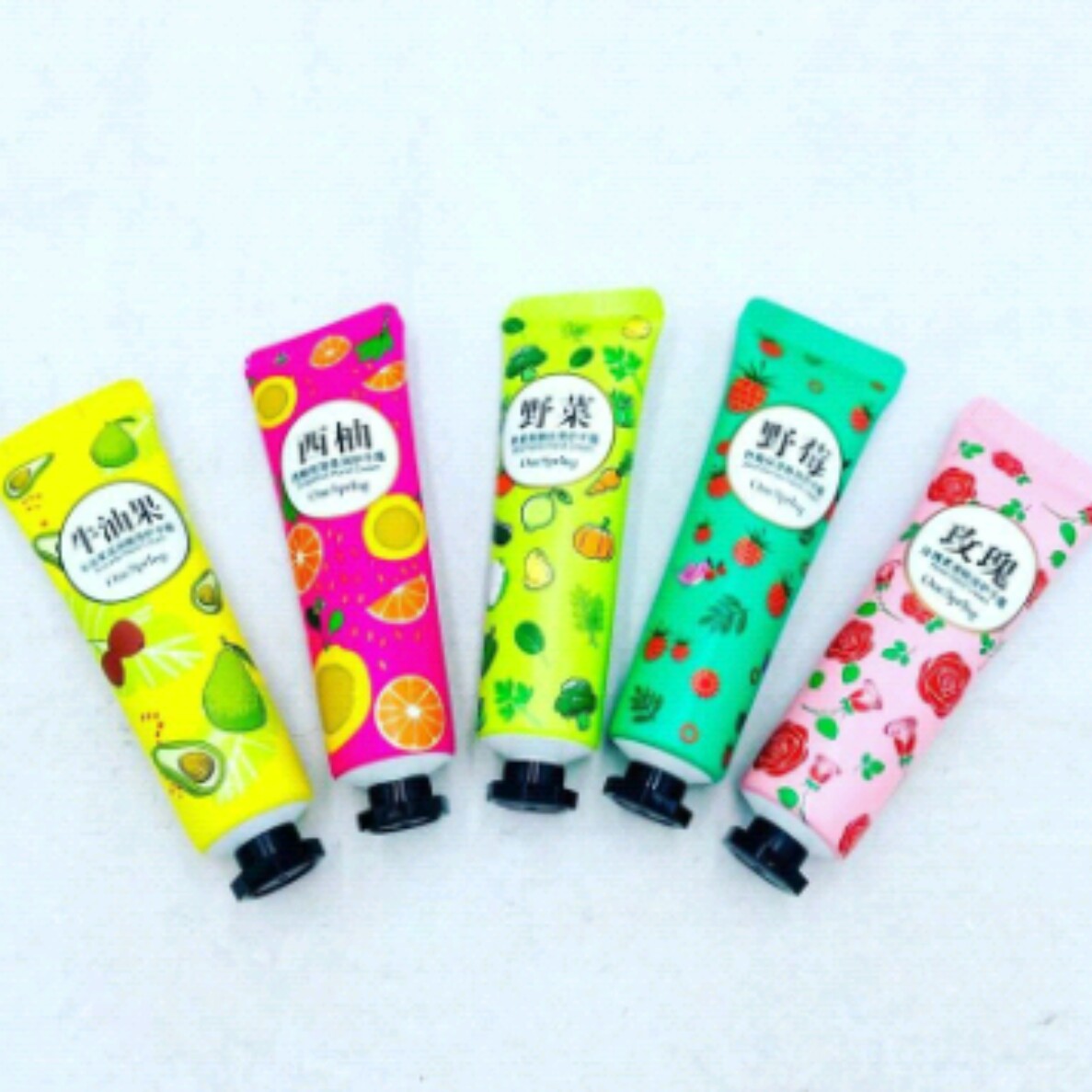 کرم نرم کننده دست وان اسپرینگ