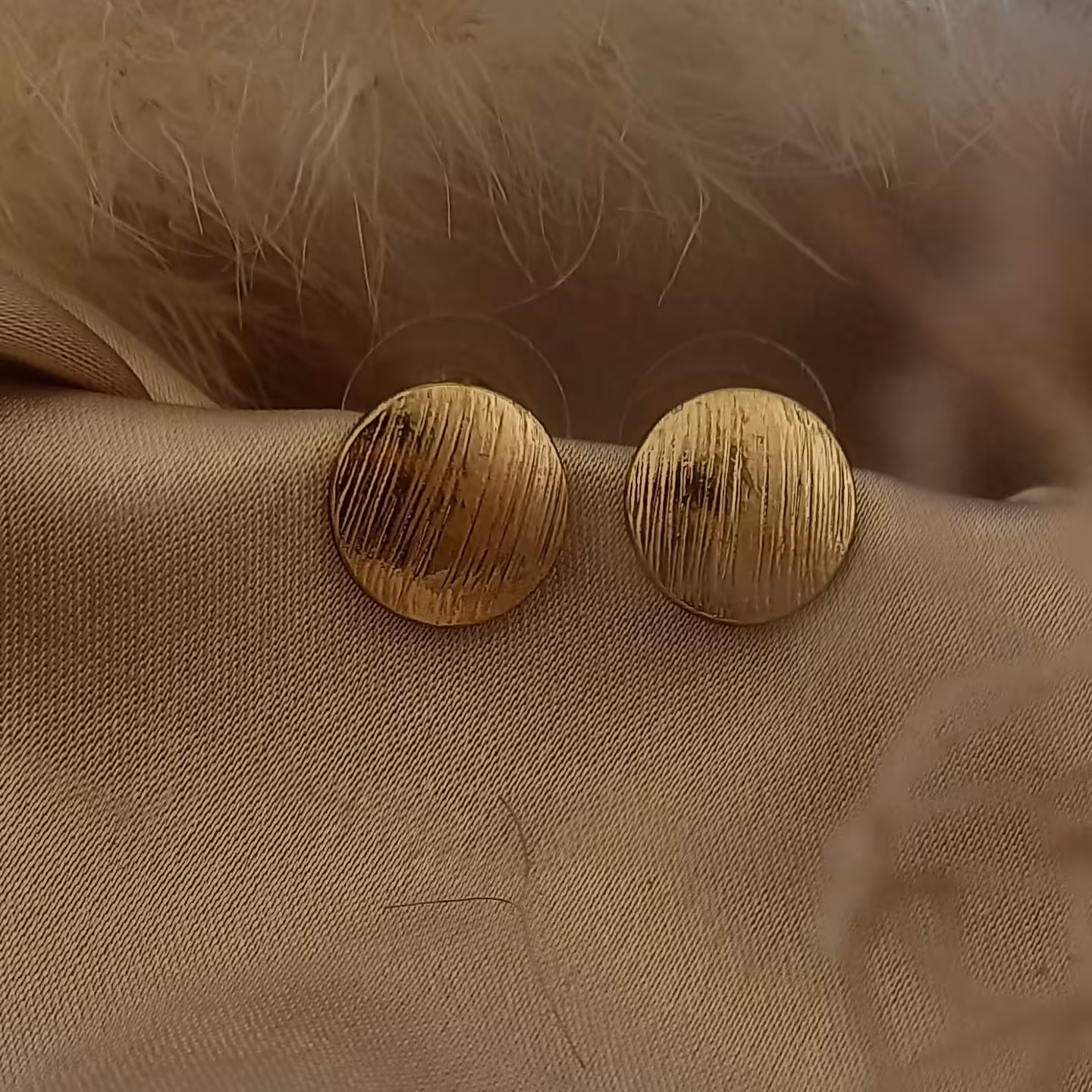 گوشواره میخی طرح طلا