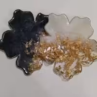 ست 2 تکه زیرلیوانی سفید و سیاه گل 5 پر 