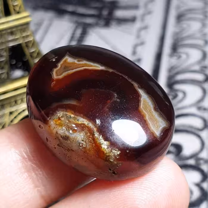 نگین درشت کلکسیونی بسیار زیبای عقیق خاص خراسانی اصل معدنی
کد 25741