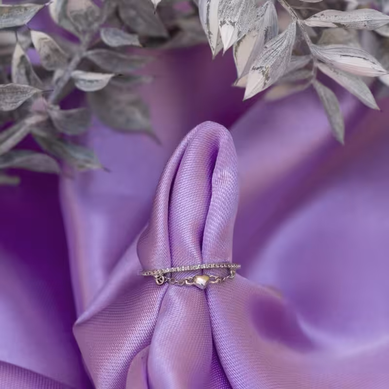 انگشتر جواهری طرح قلب