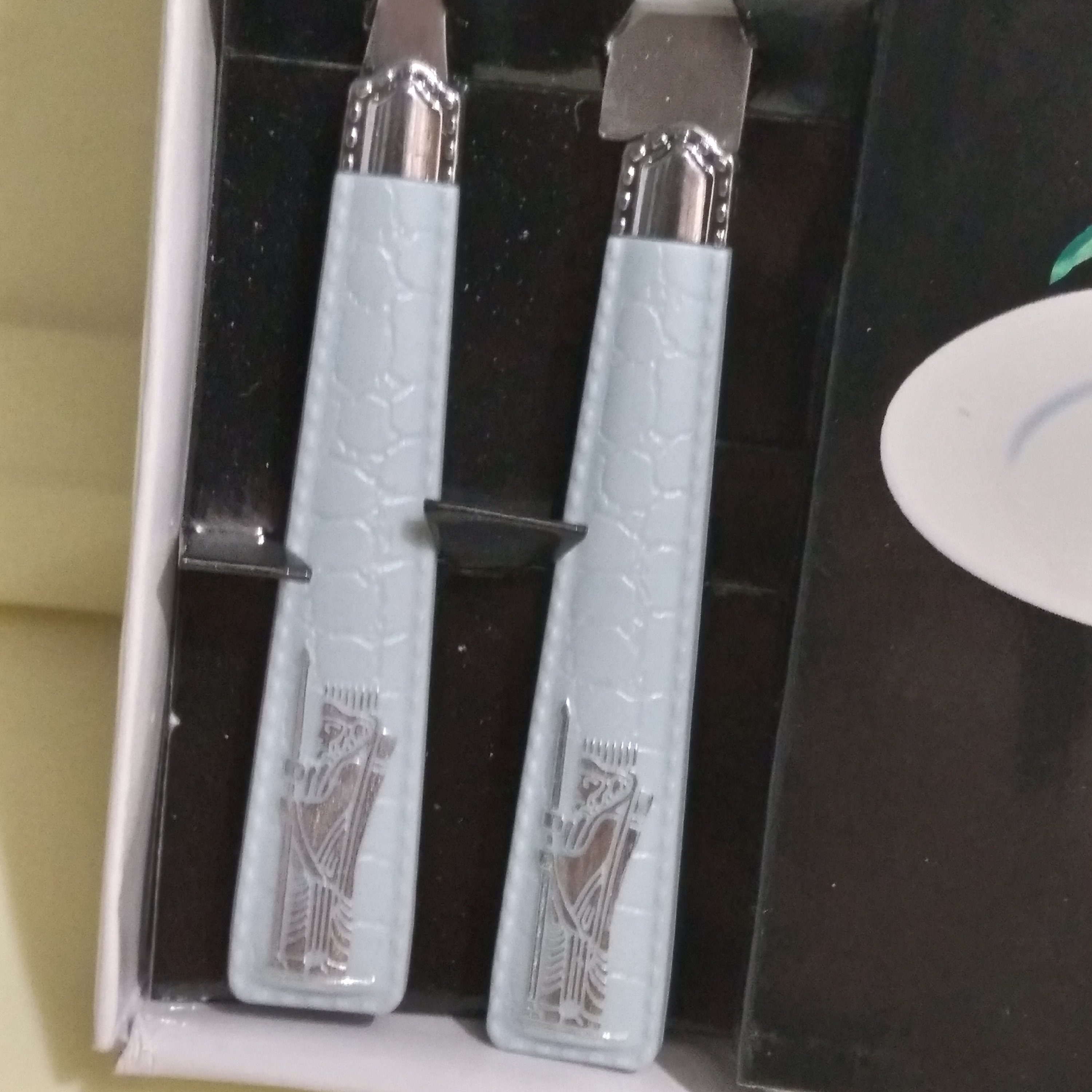 کارد و چنگال هخامنشی