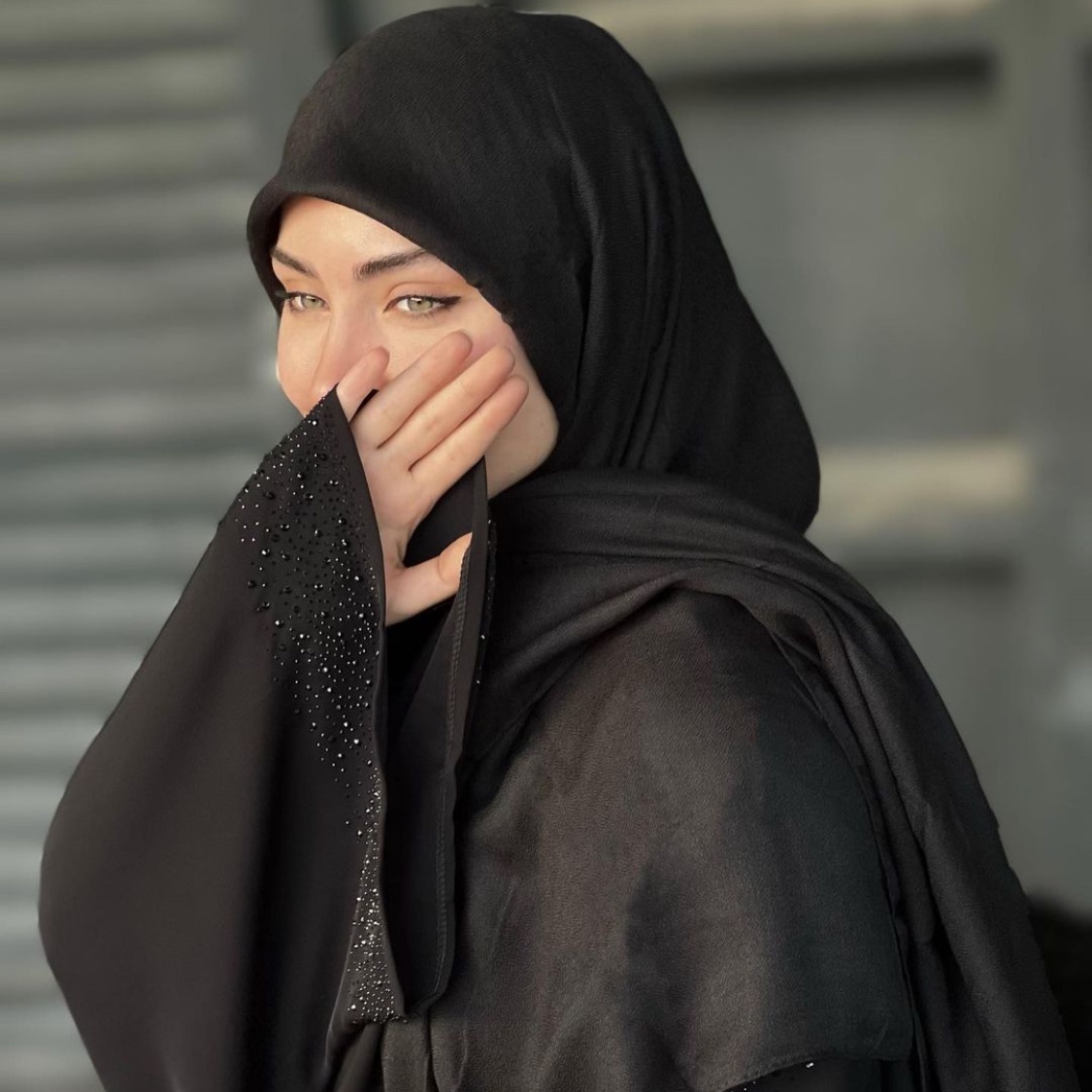 روسری پلیسه اکلیلی دور دانتل