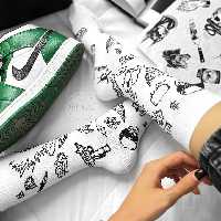 جوراب Old School ساقدار زمینه سفید