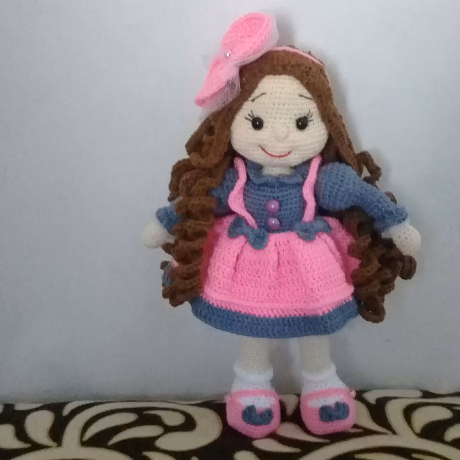 عروسک دختر گلنار