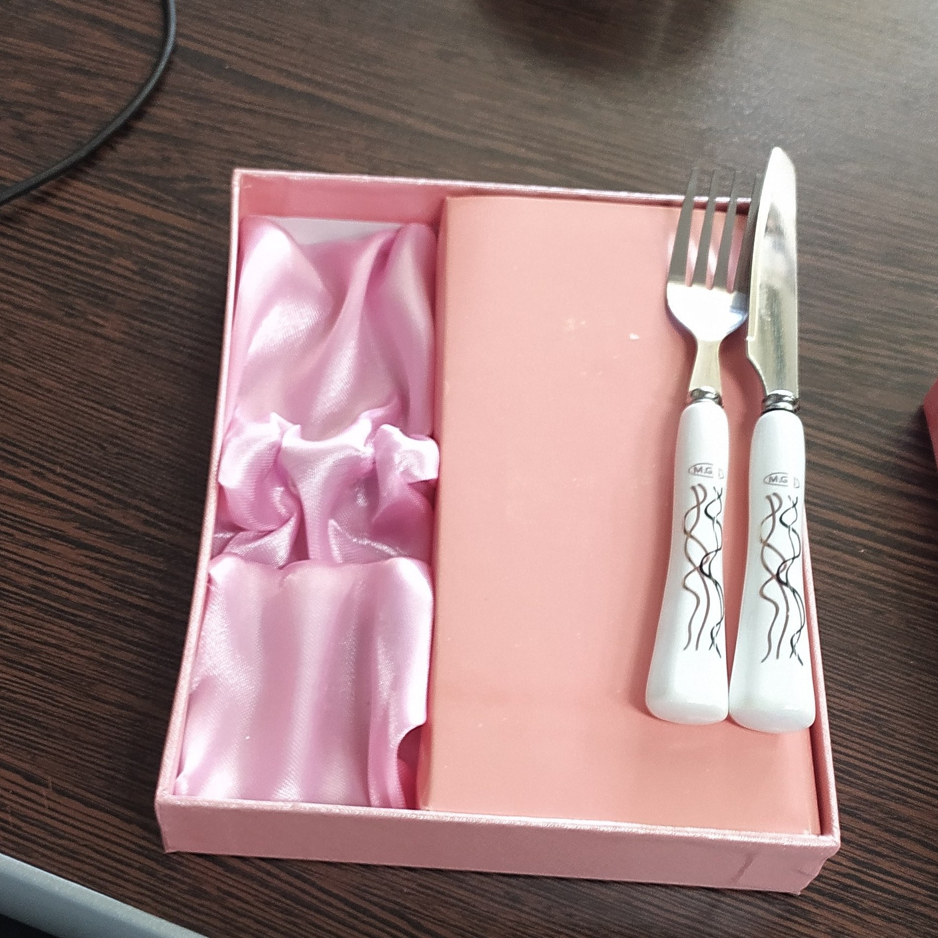 کارد وچنگال سرامیکی ام جی اس