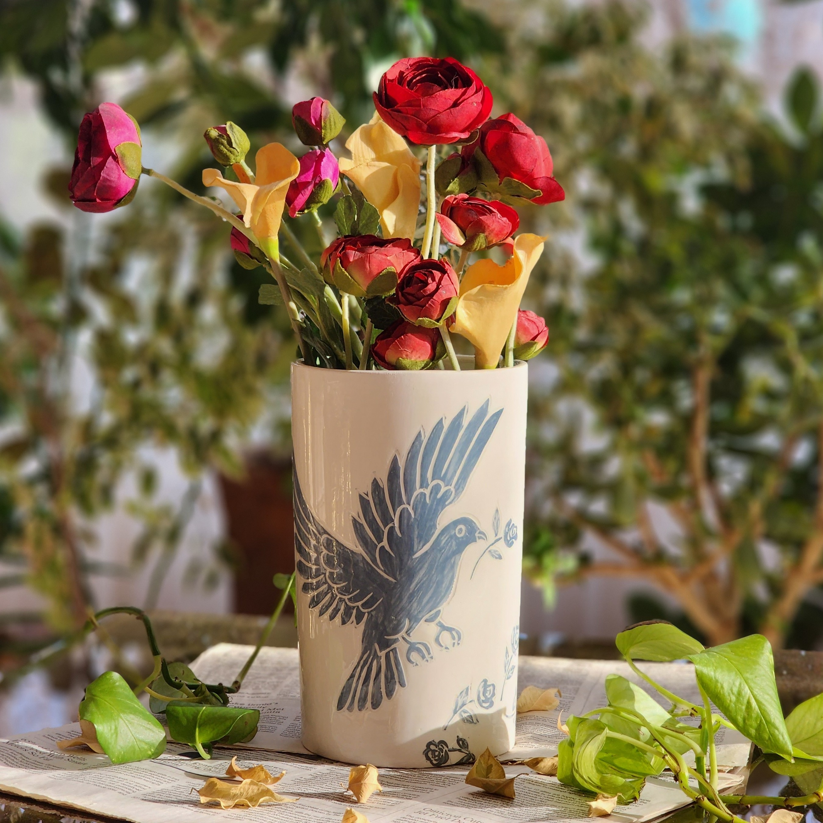 گلدان طرح پرنده