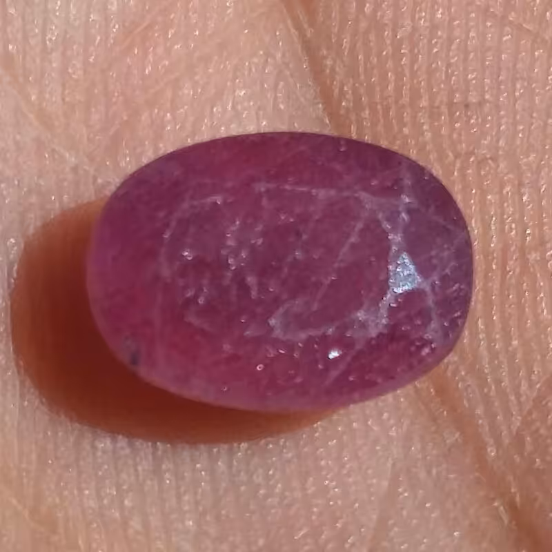 نگین یاقوت سرخ وارداتی تراش بیضی کد 10497